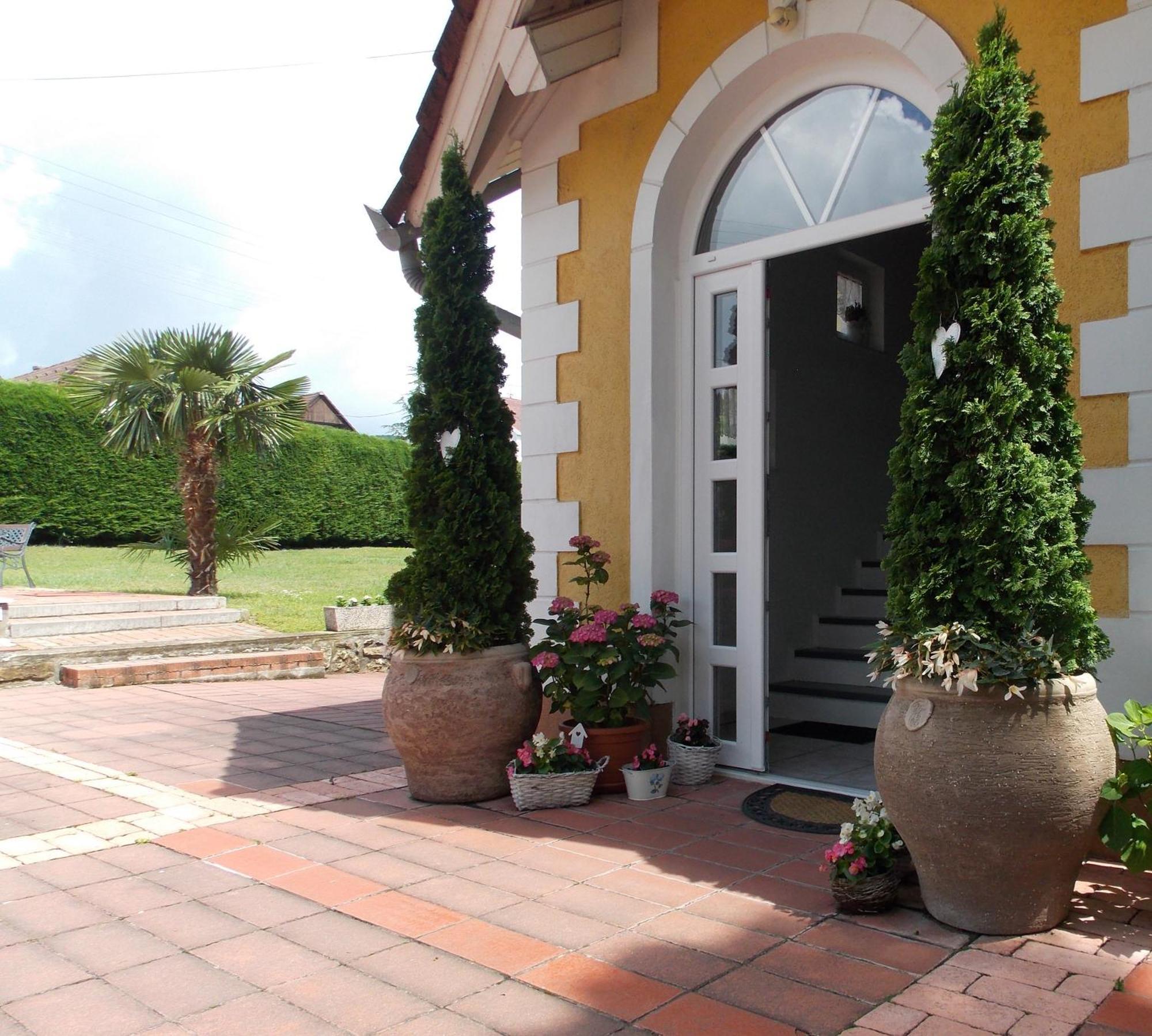 Eden Villa Apartmanhaz Balatonfured Bagian luar foto