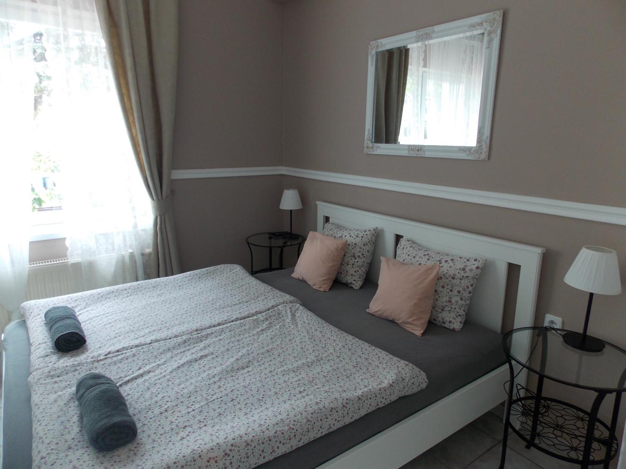 Eden Villa Apartmanhaz Balatonfured Bagian luar foto