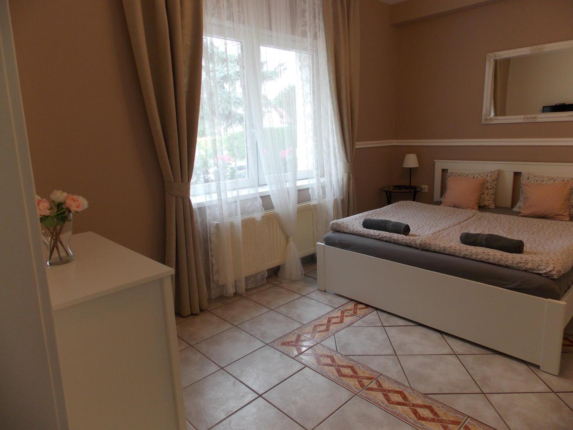 Eden Villa Apartmanhaz Balatonfured Bagian luar foto