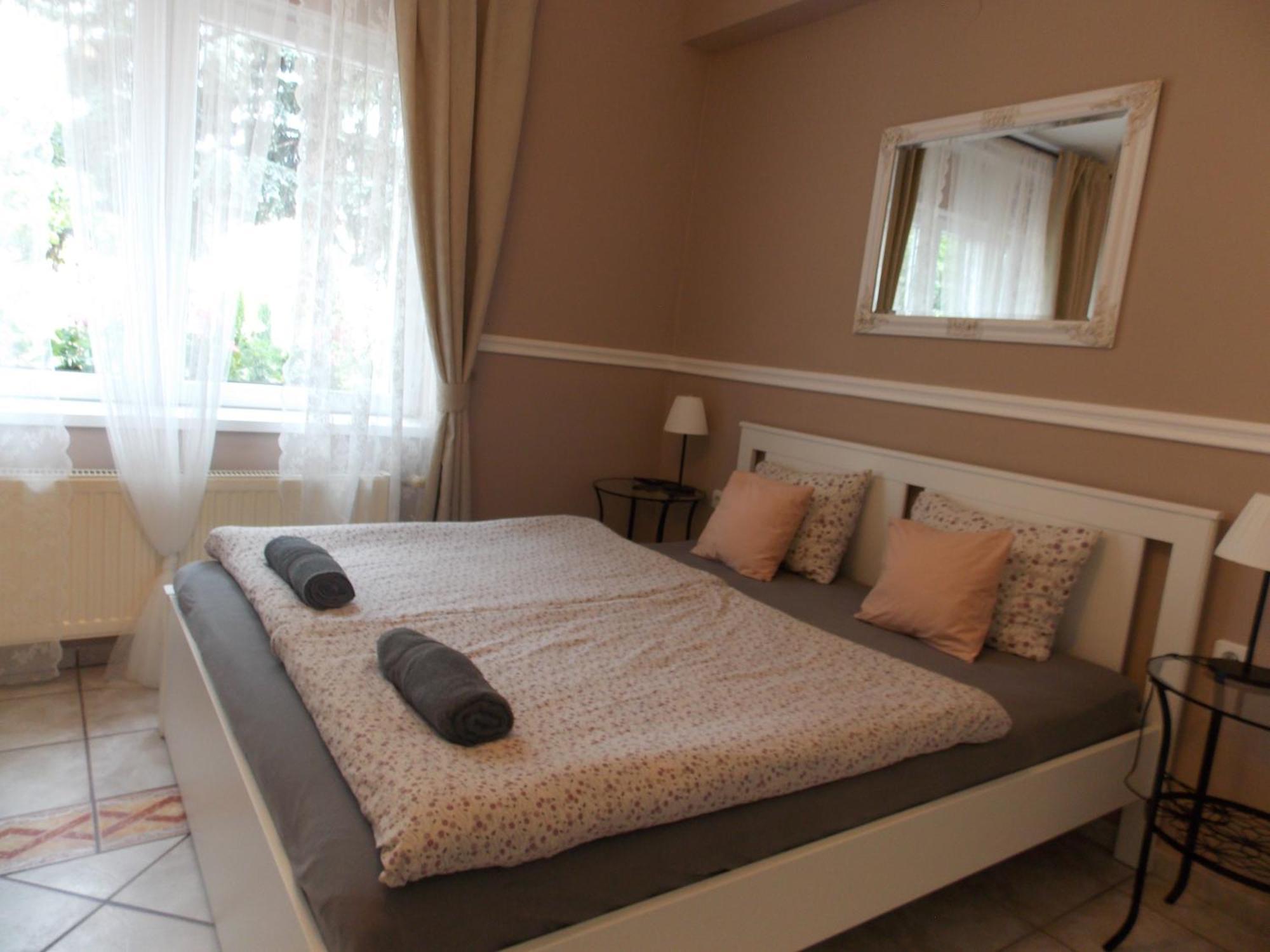 Eden Villa Apartmanhaz Balatonfured Bagian luar foto