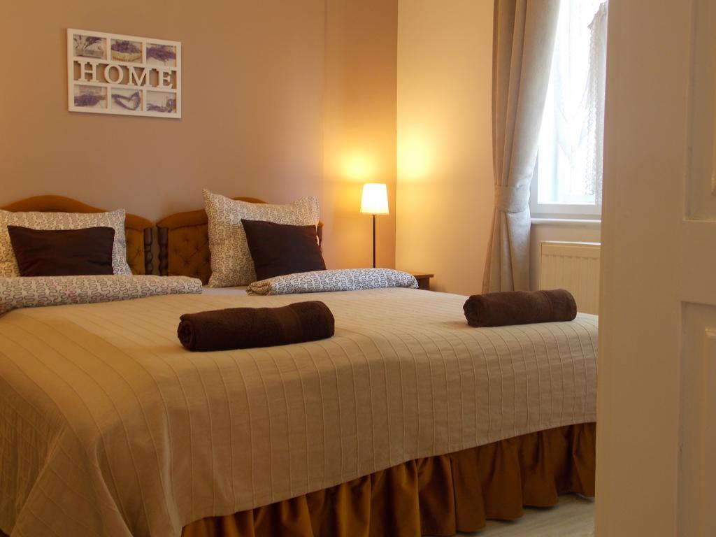 Eden Villa Apartmanhaz Balatonfured Bagian luar foto