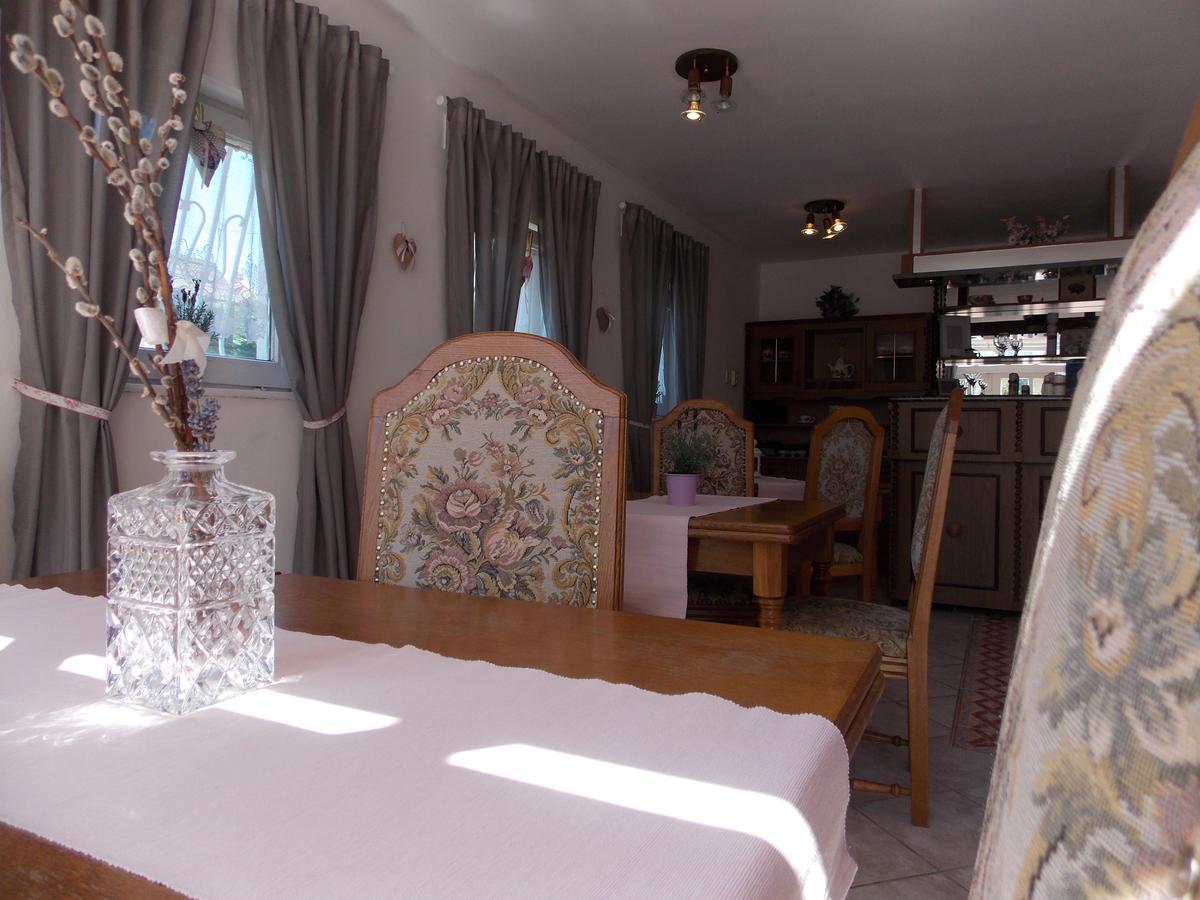 Eden Villa Apartmanhaz Balatonfured Bagian luar foto