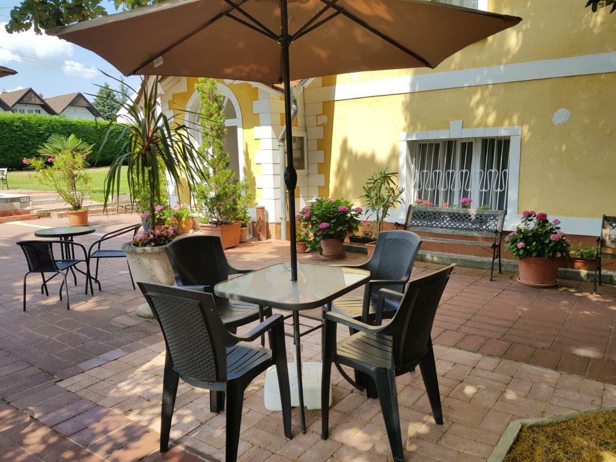 Eden Villa Apartmanhaz Balatonfured Bagian luar foto